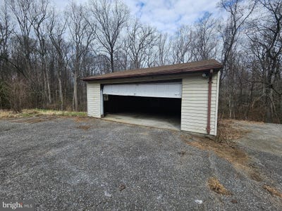 /international/us/397-charles-hall-drive-millersville-md-110099066591/