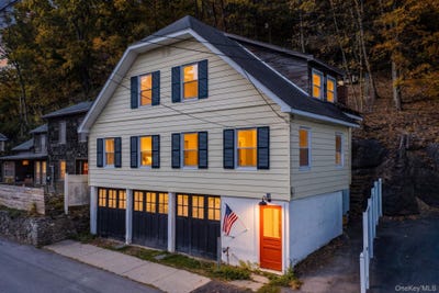 /international/us/34-hudson-street-port-jervis-ny-110120681929/