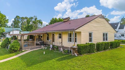/international/us/705-augusta-street-houston-mo-110108755318/