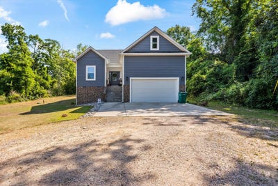 /international/us/440-n-lee-street-batesburg-leesville-sc-110107854920/