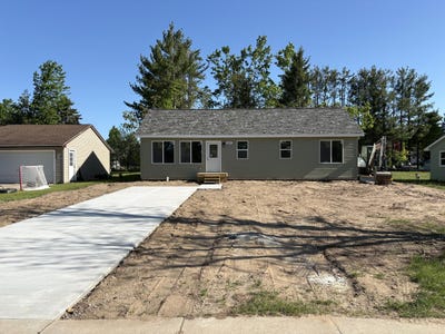 /international/us/559-e-petoskey-street-gaylord-mi-110108653652/