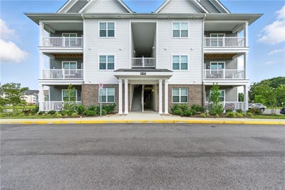 /international/us/1509-waitsel-drive-chesapeake-va-110100564003/