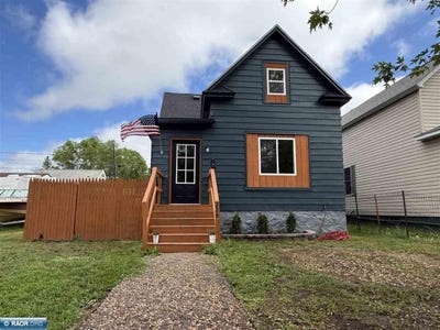 /international/us/224-3rd-st-nw-chisholm-mn-110108718099/