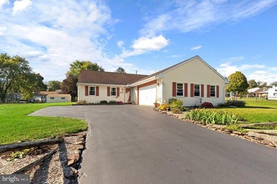 /international/us/323-willow-street-adamstown-pa-110120614714/