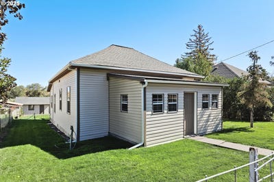 /international/us/407-sw-fourth-st-grassvalley-or-110108058029/