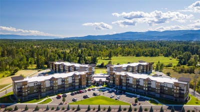 /international/us/100-woodlands-way-kalispell-mt-110108302506/