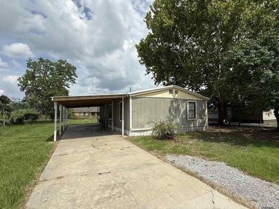/international/us/14454-oak-meadow-st-gonzales-la-110100985293/