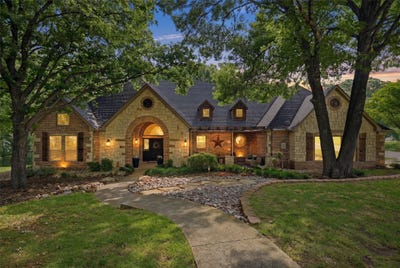 /international/us/31-forest-hills-circle-gunter-tx-110107859865/