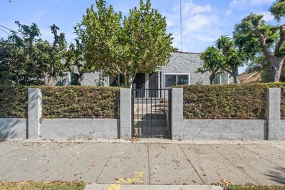 /international/us/221-w-hillcrest-boulevard-inglewood-ca-110110020618/