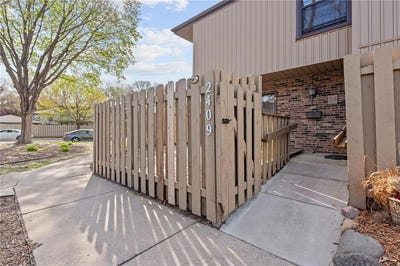 /international/us/2409-unity-avenue-n-golden-valley-mn-110107871185/