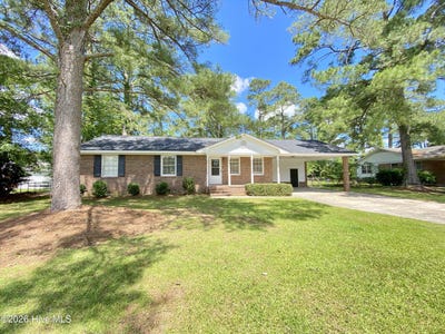 /international/us/507-birchwood-court-jacksonville-nc-110108540774/