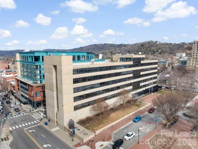 /international/us/1-n-pack-square-asheville-nc-110106616449/