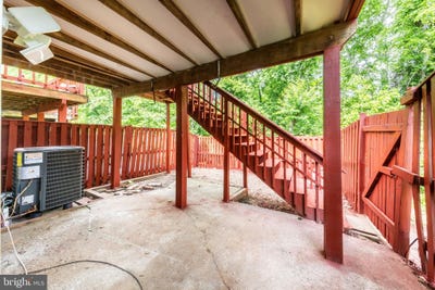 /international/us/344-moseby-court-manassas-park-va-110100157904/