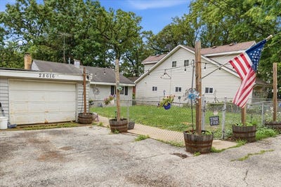 /international/us/28616-w-benjamin-avenue-spring-grove-il-110108907037/