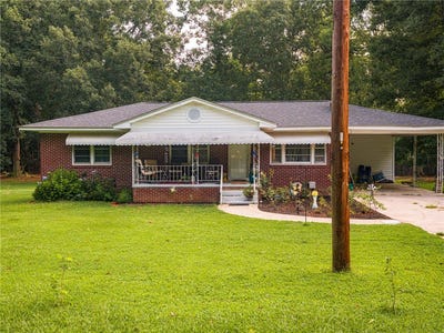 /international/us/1124-camelot-forest-belton-sc-110119560592/