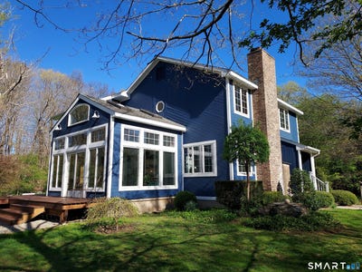/international/us/16-burrows-hill-road-hebron-ct-110107755164/