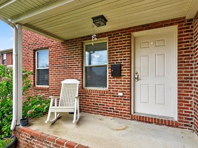 /international/us/502-tecumseh-trail-versailles-ky-110107389165/