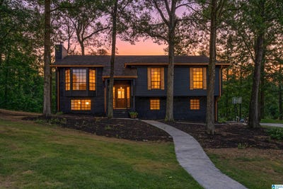 /international/us/2525-chandabrook-circle-pelham-al-110101123569/