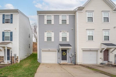 /international/us/143-tee-drive-maidsville-wv-110106559317/