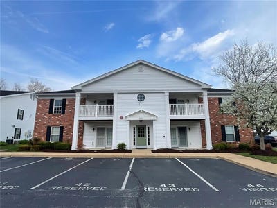 /international/us/3417-country-stone-manor-drive-manchester-mo-110106928966/