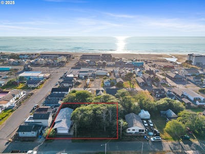 /international/us/185-s-coral-st-rockaway-beach-or-110101454478/