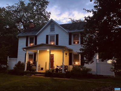 /international/us/5228-secretarys-sand-rd-esmont-va-110107697887/