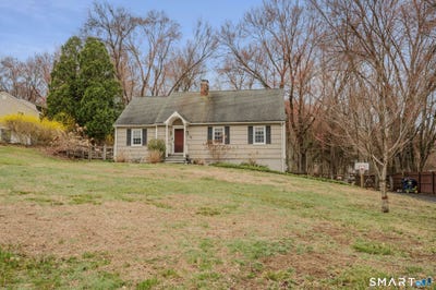 /international/us/32-greenbriar-lane-newtown-ct-110107381743/