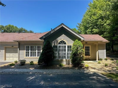 /international/us/7-woodland-chase-boulevard-niles-oh-110108566362/