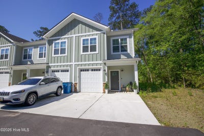 /international/us/381-james-street-vass-nc-110108146544/