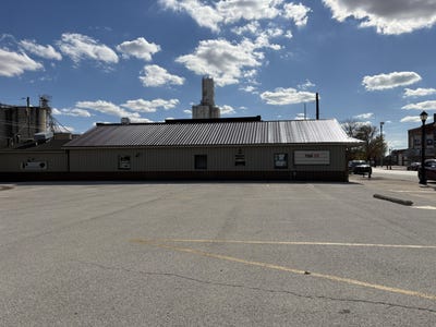 /international/us/156-s-main-street-rockford-oh-110103170057/