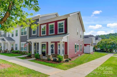 /international/us/1801-edgewater-drive-nw-conover-nc-110100746338/