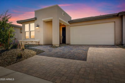 /international/us/4053-desert-moon-drive-wickenburg-az-110099381473/