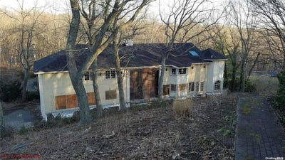 /international/us/11-split-rock-melville-ny-110096117598/