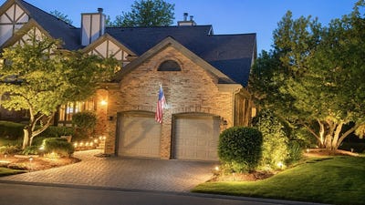 /international/us/14500-golf-road-orland-park-il-110108351099/