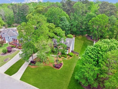 /international/us/22-oakwood-hills-drive-suwanee-ga-110101201579/?lang=en
