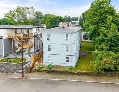 /international/us/16-nashua-st-fitchburg-ma-110100304383/