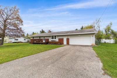 /international/us/805-west-street-gaylord-mi-110108147191/