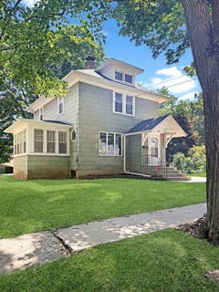 /international/us/111-east-roosevelt-street-freeport-il-110100061345/