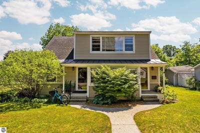 /international/us/535-w-twelfth-street-traverse-city-mi-110108874750/