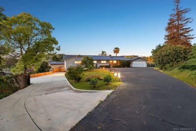 /international/us/10420-loma-rancho-dr-spring-valley-ca-110099099681/