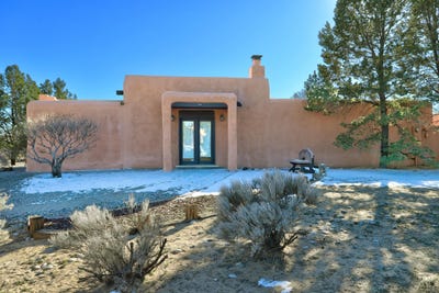 /international/us/1-zia-trail-corrales-nm-110105282929/
