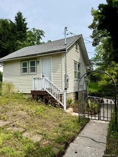 /international/us/201-franklin-street-port-jefferson-ny-110107939295/
