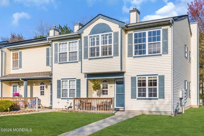 /international/us/48-quail-run-bayville-nj-110107629017/