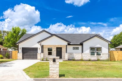/international/us/907-fannin-st-lockhart-tx-110100946678/?lang=zh-tw