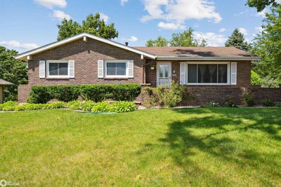 /international/us/2505-reyclif-drive-marshalltown-ia-110100413996/