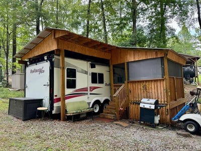 /international/us/130-maumee-trail-bracey-va-110093661758/?lang=zh-tw