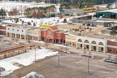 /international/us/3034-village-park-drive-plover-wi-110104909837/