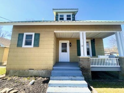 /international/us/19-park-street-east-stroudsburg-pa-110098333596/