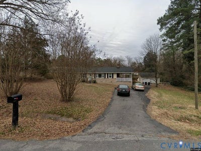 /international/us/12205-robertson-street-chester-va-110120104406/