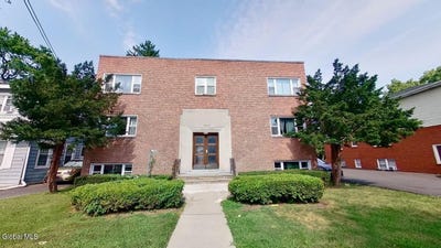 /international/us/31-parkwood-street-albany-ny-110106984229/